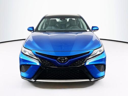 Blue Streak Metallic 2018 Toyota Camry XSE