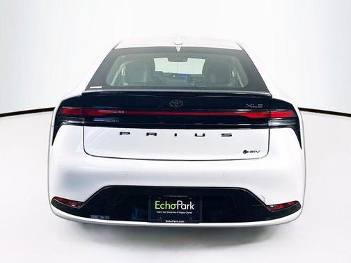 2024 Toyota Prius XLE