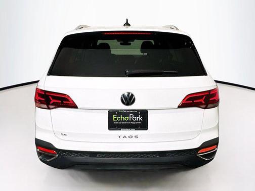 2024 Volkswagen Taos 1.5T SE