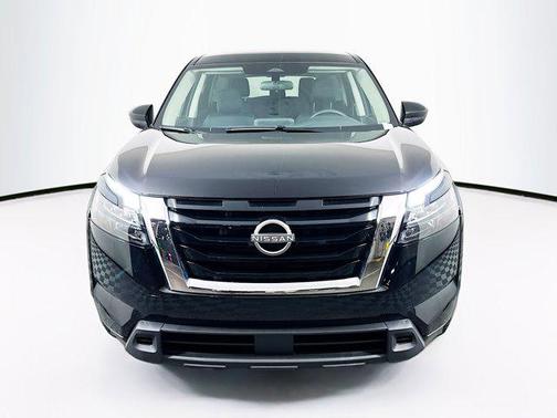 2024 Nissan Pathfinder S 4WD
