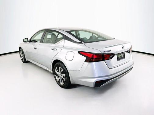 2021 Nissan Altima S FWD