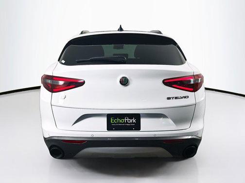 2022 Alfa Romeo Stelvio Ti