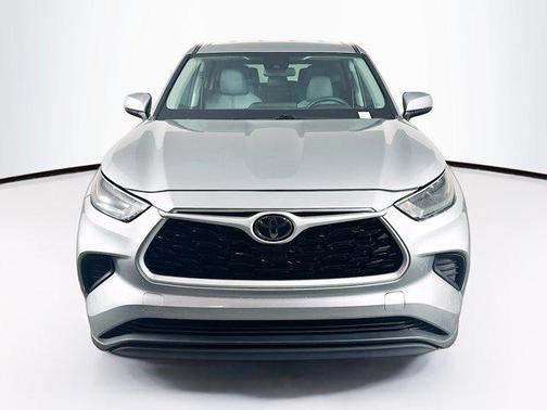 Celestial Silver Metallic 2023 Toyota Highlander L