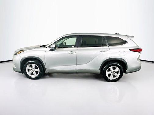 Celestial Silver Metallic 2023 Toyota Highlander L