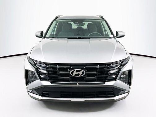 Shimmering Silver 2025 Hyundai TUCSON SEL