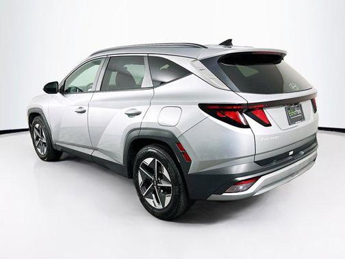 Shimmering Silver 2025 Hyundai TUCSON SEL