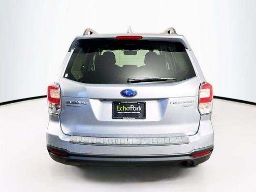 Ice Silver Metallic 2017 Subaru Forester 2.5i Premium