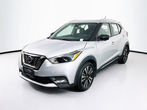 2020 Nissan Kicks SR