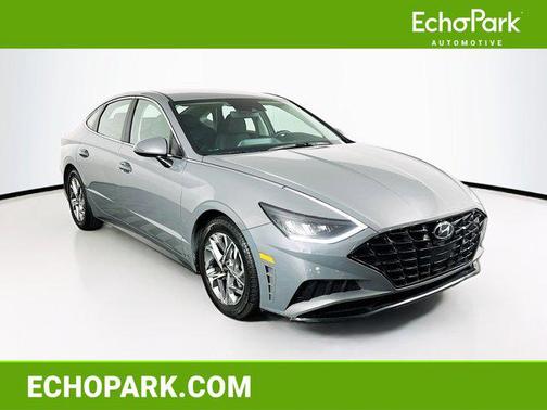 2022 Hyundai SONATA SEL