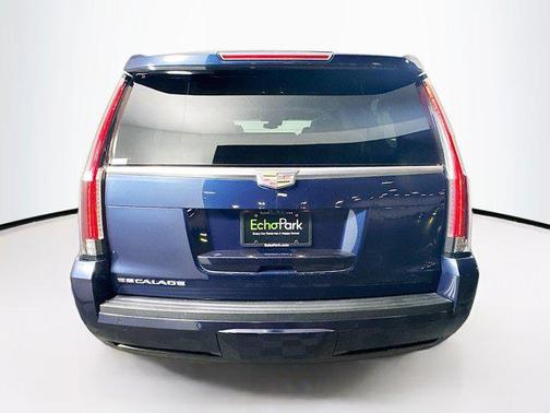 2017 Cadillac Escalade ESV Luxury