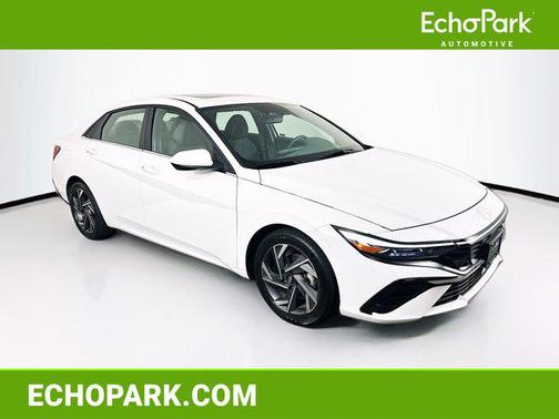 2025 Hyundai ELANTRA SEL
