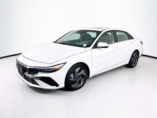2025 Hyundai ELANTRA SEL