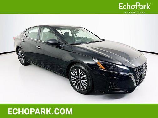 Super Black 2024 Nissan Altima 2.5 SV