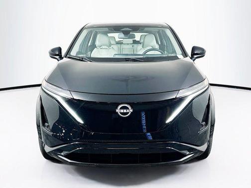 Black Diamond Pearl 2023 Nissan ARIYA ENGAGE