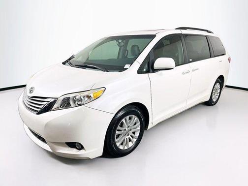2015 Toyota Sienna XLE Premium