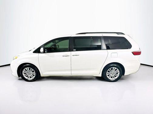 2015 Toyota Sienna XLE Premium