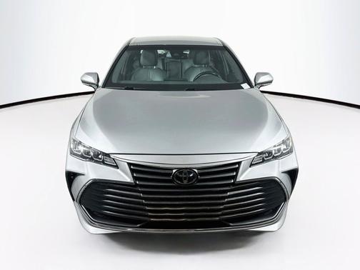 Celestial Silver Metallic 2020 Toyota Avalon XLE