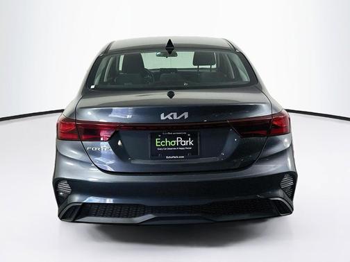 Gray 2024 Kia Forte LXS