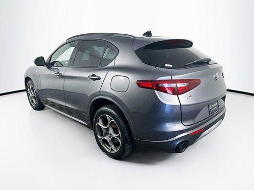 2022 Alfa Romeo Stelvio Ti