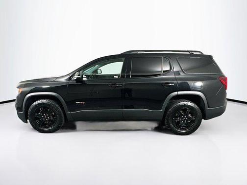 2022 GMC Acadia AWD AT4