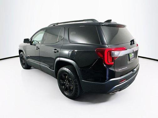 2022 GMC Acadia AWD AT4