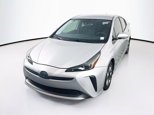 Classic Silver Metallic 2020 Toyota Prius XLE