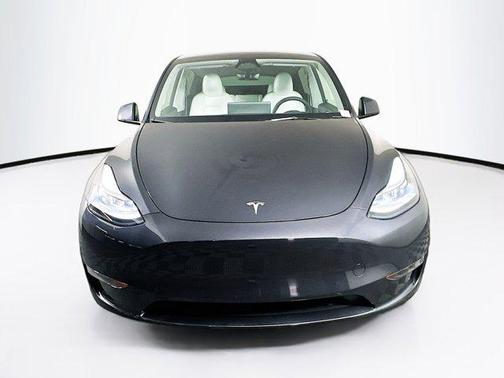 2024 Tesla Model Y RWD