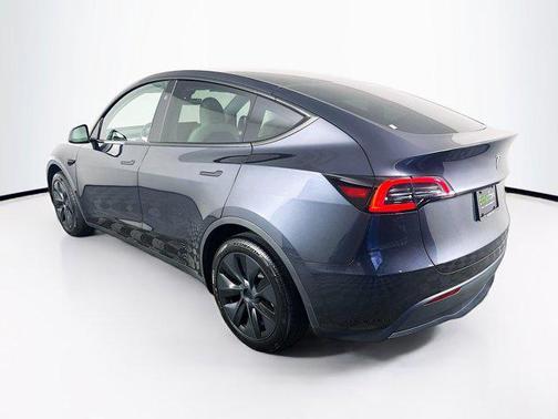 2024 Tesla Model Y RWD