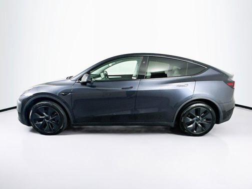 2024 Tesla Model Y RWD