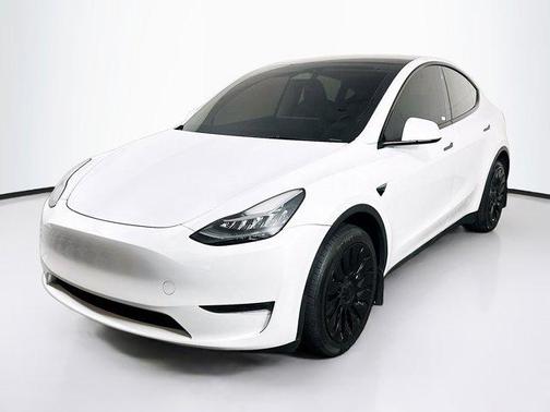Pearl White Multi-Coat 2023 Tesla Model Y Long Range Dual Motor All-Wheel Drive