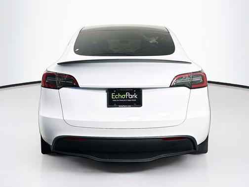Pearl White Multi-Coat 2023 Tesla Model Y Long Range Dual Motor All-Wheel Drive