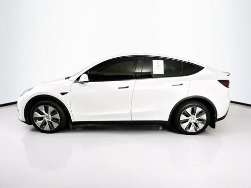 Pearl White Multi-Coat 2023 Tesla Model Y Long Range Dual Motor All-Wheel Drive
