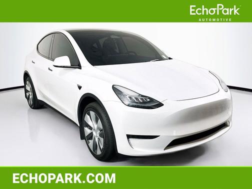 Pearl White Multi-Coat 2023 Tesla Model Y Long Range Dual Motor All-Wheel Drive
