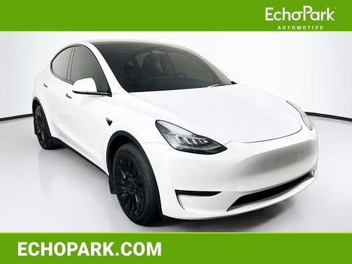 Pearl White Multi-Coat 2023 Tesla Model Y Long Range Dual Motor All-Wheel Drive