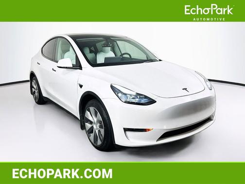 Pearl White Multi-Coat 2022 Tesla Model Y Long Range Dual Motor All-Wheel Drive