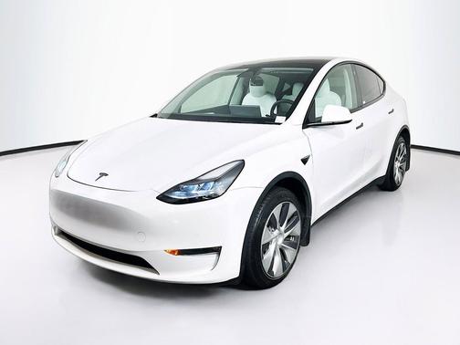 Pearl White Multi-Coat 2022 Tesla Model Y Long Range Dual Motor All-Wheel Drive