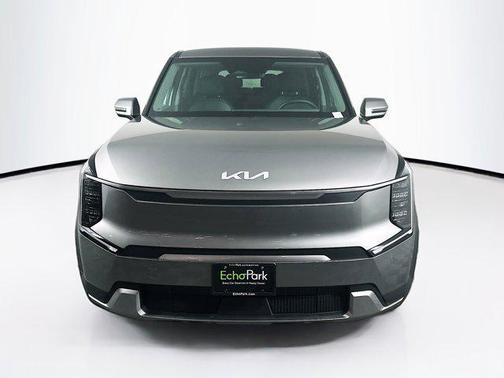 2024 Kia EV9 Light Long Range