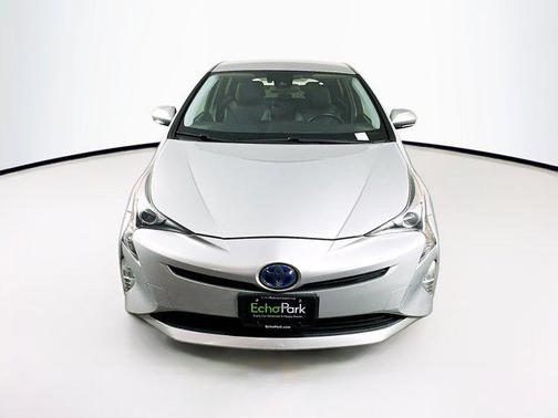 2016 Toyota Prius Three Touring