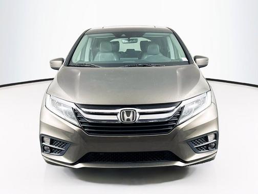 Gray 2018 Honda Odyssey EX-L