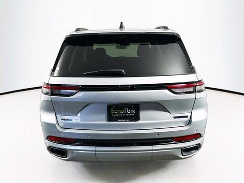 Silver Zynith 2023 Jeep Grand Cherokee 4xe 30th Anniversary