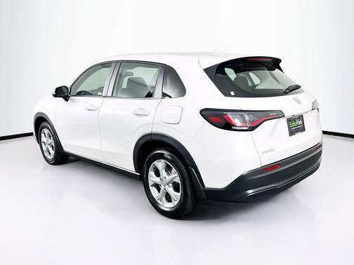 Platinum White Pearl 2025 Honda HR-V LX