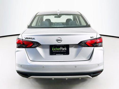 2023 Nissan Versa 1.6 SV