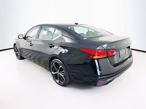 2025 Nissan Altima SR FWD