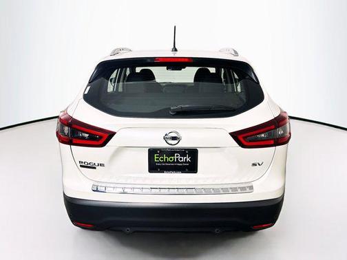 2022 Nissan Rogue Sport SV