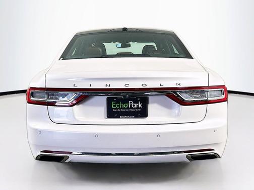 Brown 2017 Lincoln Continental Reserve