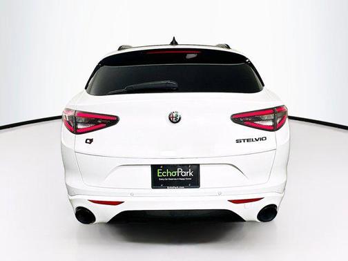 2021 Alfa Romeo Stelvio Ti Sport