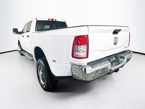 2023 RAM 3500 Tradesman Crew Cab 4x4 8' Box