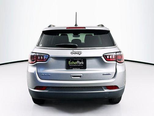 Billet Silver Metallic Clearcoat 2022 Jeep Compass Latitude