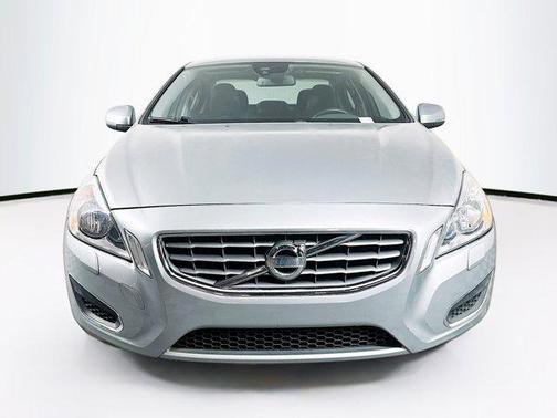 2013 Volvo S60 T5 Premier