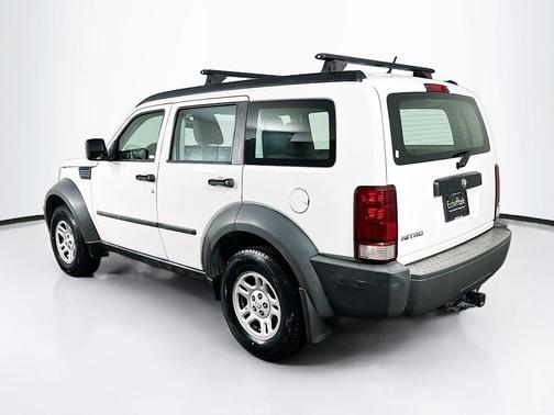 Stone White Clearcoat 2008 Dodge Nitro SXT